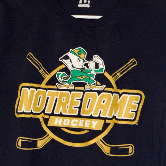Champion NCAA Notre Dame Hockey Graphic T Shirt Men’s Size Large Used Pre Owned - Picture 11 of 16